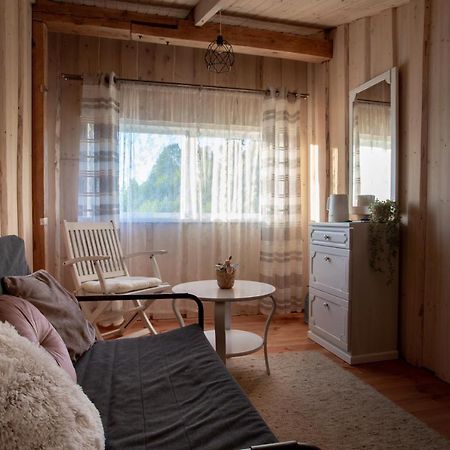 Laivu Maja Ezerkrasti-2 Hotel Aluksne Bagian luar foto